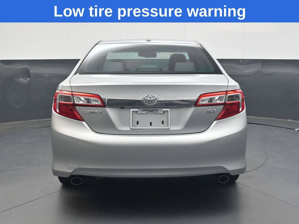 Used 2012 Toyota Camry XLE FWD image 5