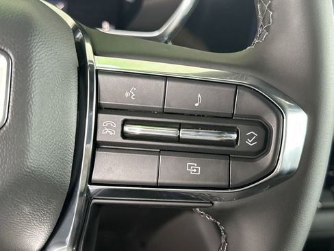 New 2025 GMC Canyon Elevation w/ Convenience Package image 22