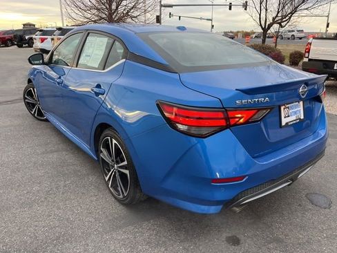 Used 2022 Nissan Sentra SR w/ Lighting Package image 6