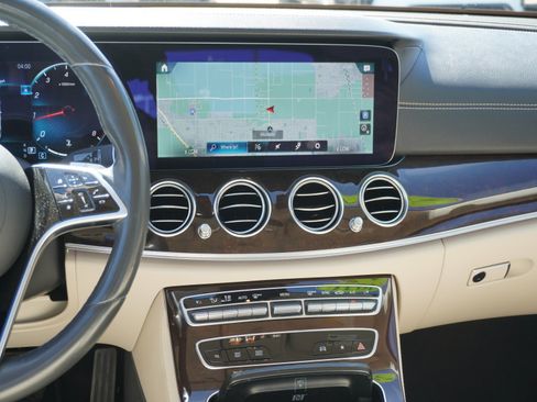 Used 2021 Mercedes-Benz E 350 Sedan image 15