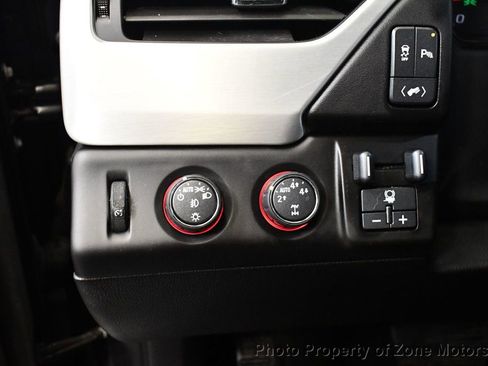 Used 2015 GMC Yukon XL SLE w/ Convenience Package image 34