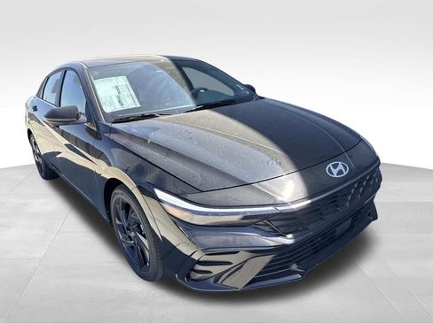 New 2026 Hyundai Elantra SEL Sport Premium FWD image 4