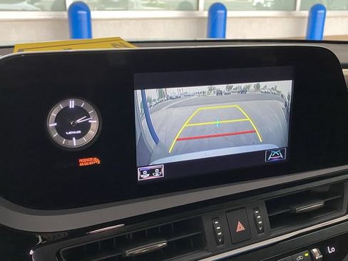 Used 2022 Lexus ES 350 F Sport w/ Accessory Package 2 FWD image 26