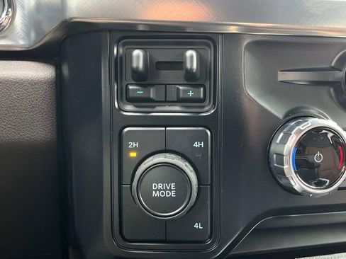 Used 2025 Ford F450 King Ranch w/ Chrome Package image 40