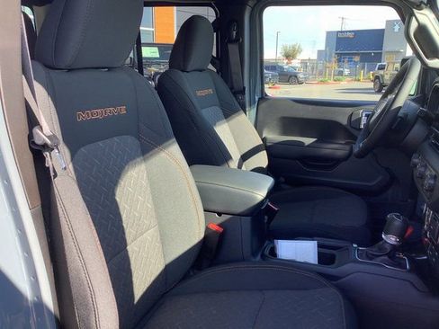 New 2026 Jeep Gladiator Mojave w/ Steel Bumper Group image 38