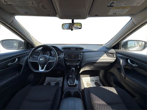 Used 2018 Nissan Rogue SV AWD/4WD image 24
