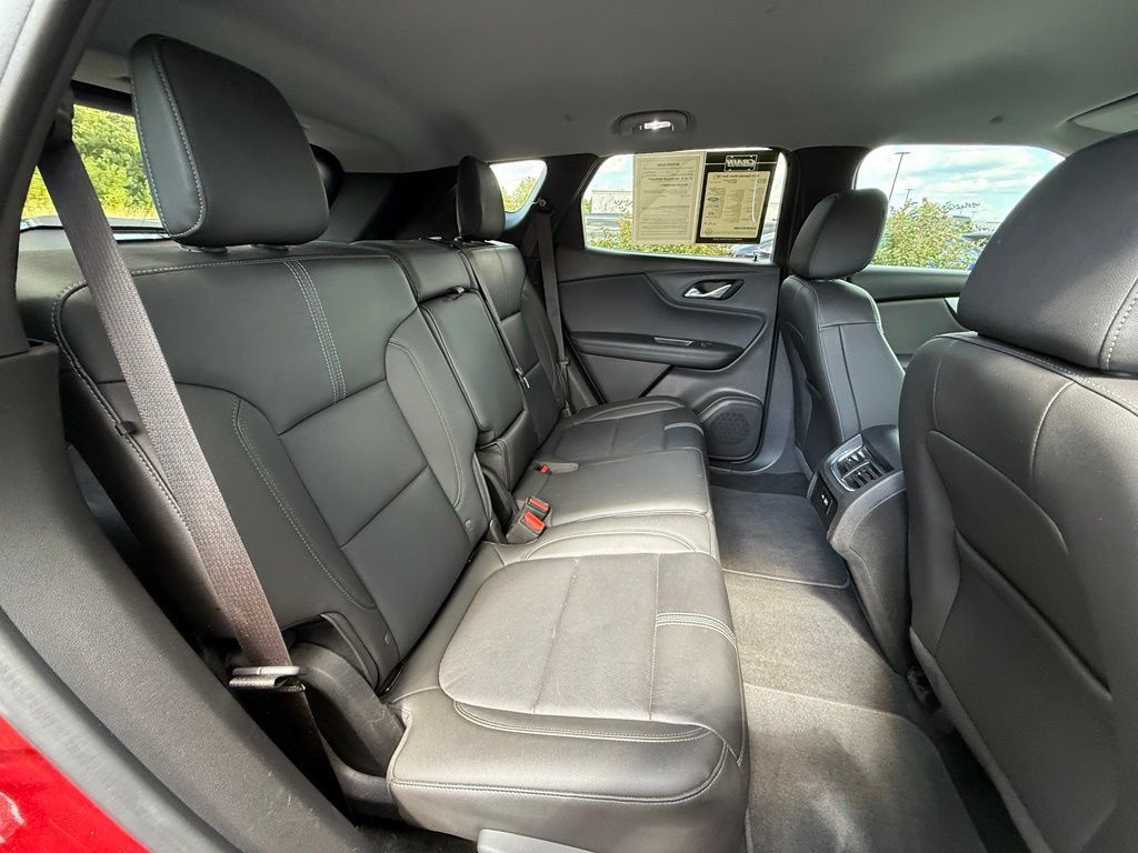 Used 2019 Chevrolet Blazer LT FWD image 36