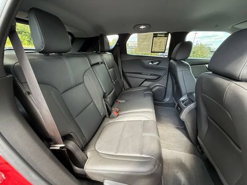 Used 2019 Chevrolet Blazer LT FWD image 36