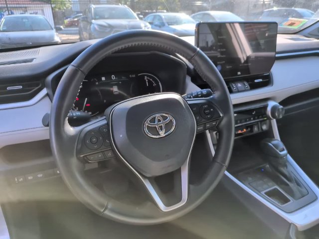 Used 2025 Toyota RAV4 XLE Premium w/ Weather Package AWD/4WD image 24