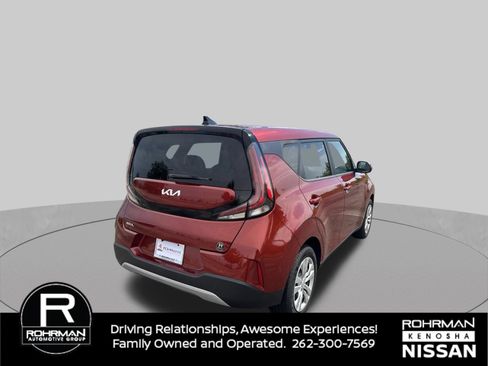 Used 2023 Kia Soul LX FWD image 5