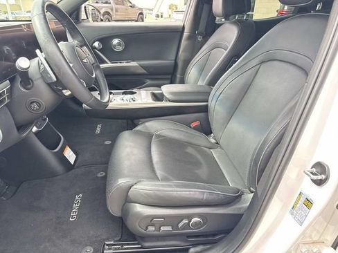 Used 2023 Genesis GV60 Advanced AWD/4WD image 18