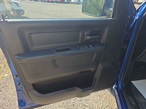 Used 2019 RAM 1500 Express AWD/4WD image 12