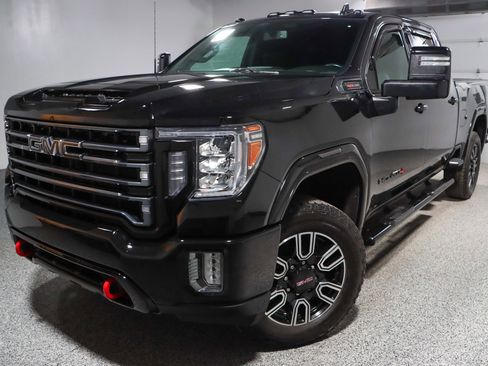 Used 2022 GMC Sierra 2500 AT4 w/ Snow Plow Prep/Camper Package image 32