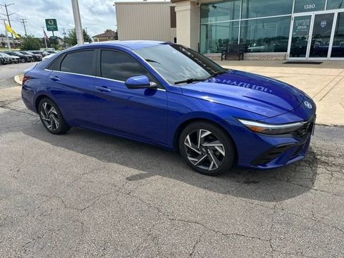 Used 2024 Hyundai Elantra SEL w/ Convenience Package FWD image 11