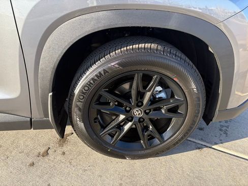 Used 2026 Toyota Grand Highlander Limited image 31