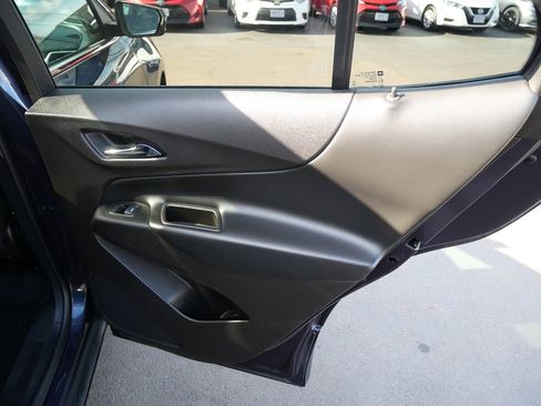 Used 2019 Chevrolet Equinox LT w/ Sun & Navigation Package AWD/4WD image 26