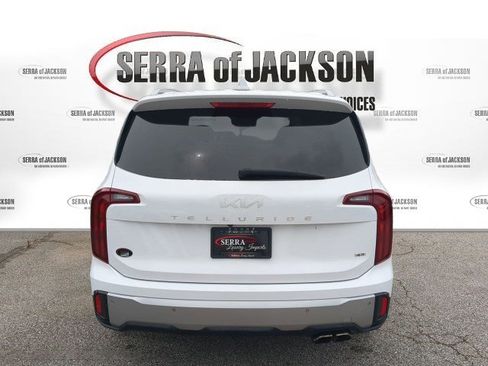 Certified 2023 Kia Telluride S w/ S Sunroof Package AWD/4WD image 6