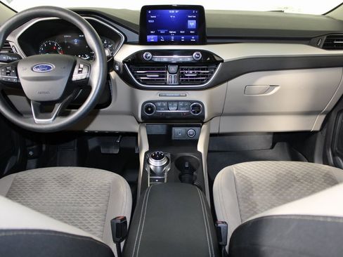 Certified 2020 Ford Escape SE image 14