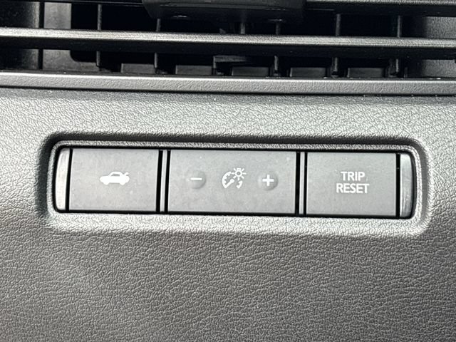 Used 2024 Nissan Altima 2.5 SR FWD image 19