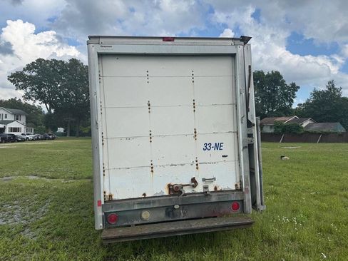 Used 2012 Ford E-350 and Econoline 350 Super Duty image 11