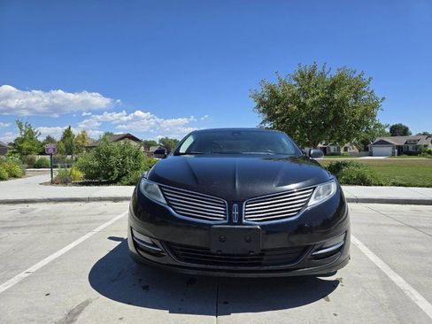 Used 2014 Lincoln MKZ AWD image 2