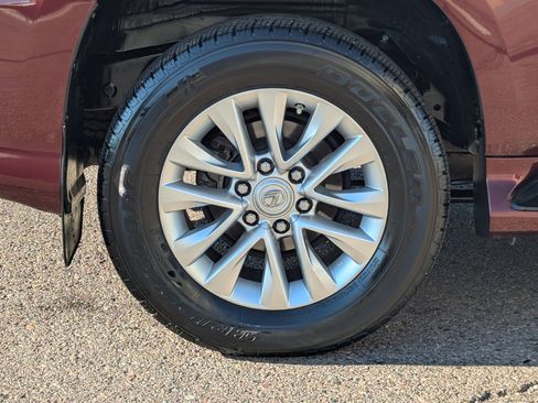 Used 2019 Lexus GX 460 image 7