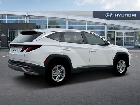 Certified 2026 Hyundai Tucson SE AWD/4WD image 8