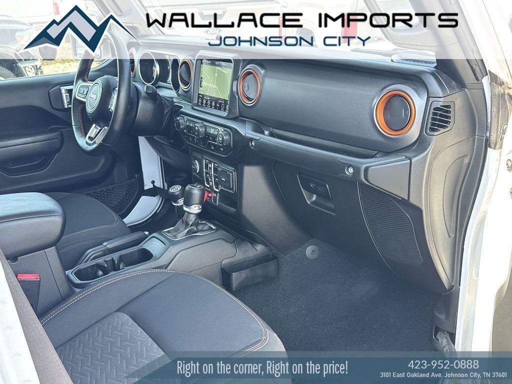 Used 2022 Jeep Gladiator Mojave w/ Cold Weather Group AWD/4WD image 38