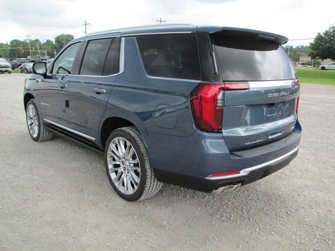 New 2026 GMC Yukon Denali w/ Denali Reserve Package AWD/4WD image 6