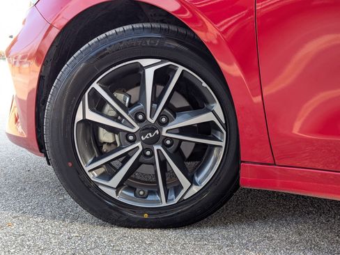 Used 2024 Kia Forte LXS image 31