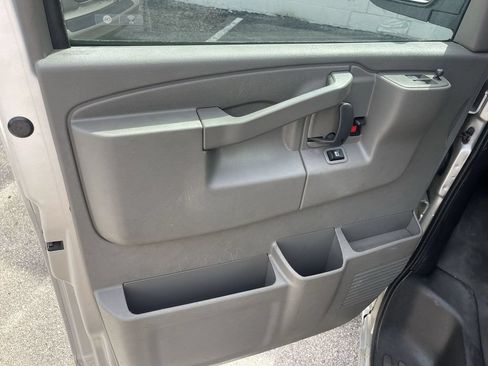 Used 2021 Chevrolet Express 2500 Extended w/ Driver Convenience Package RWD image 2