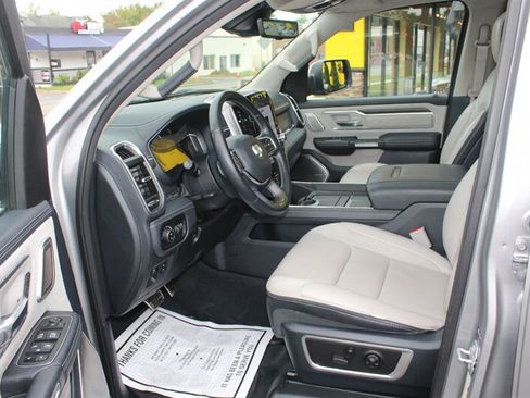 Used 2023 RAM 1500 Limited AWD/4WD image 14