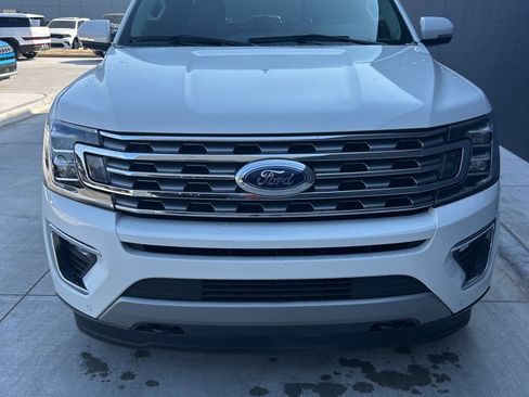 Used 2021 Ford Expedition Limited image 2