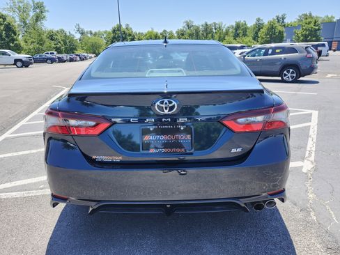 Used 2021 Toyota Camry SE FWD image 14