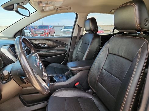 Used 2021 GMC Terrain SLT w/ Elevation Edition image 13