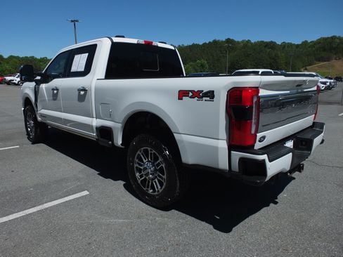 Used 2024 Ford F250 Limited w/ FX4 Off-Road Package AWD/4WD image 5