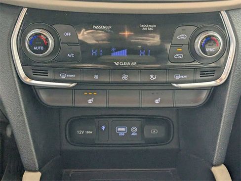 Used 2020 Hyundai Santa Fe SEL w/ Convenience Package image 21
