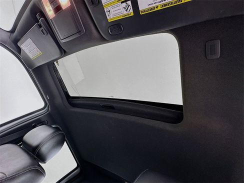 Used 2015 Ford F350 Lariat w/ Lariat Ultimate Package image 22