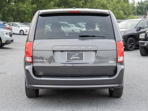 Used 2018 Dodge Grand Caravan SE w/ UConnect Hands-Free Group FWD image 7
