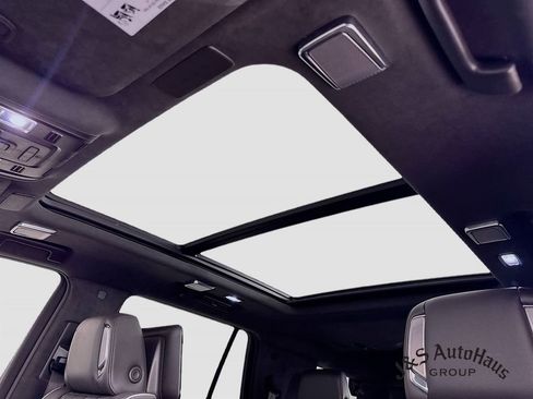 Used 2022 Cadillac Escalade Sport Platinum image 16