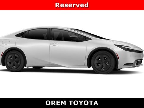 New 2027 Toyota Prius Plug-In Hybrid FWD image 13