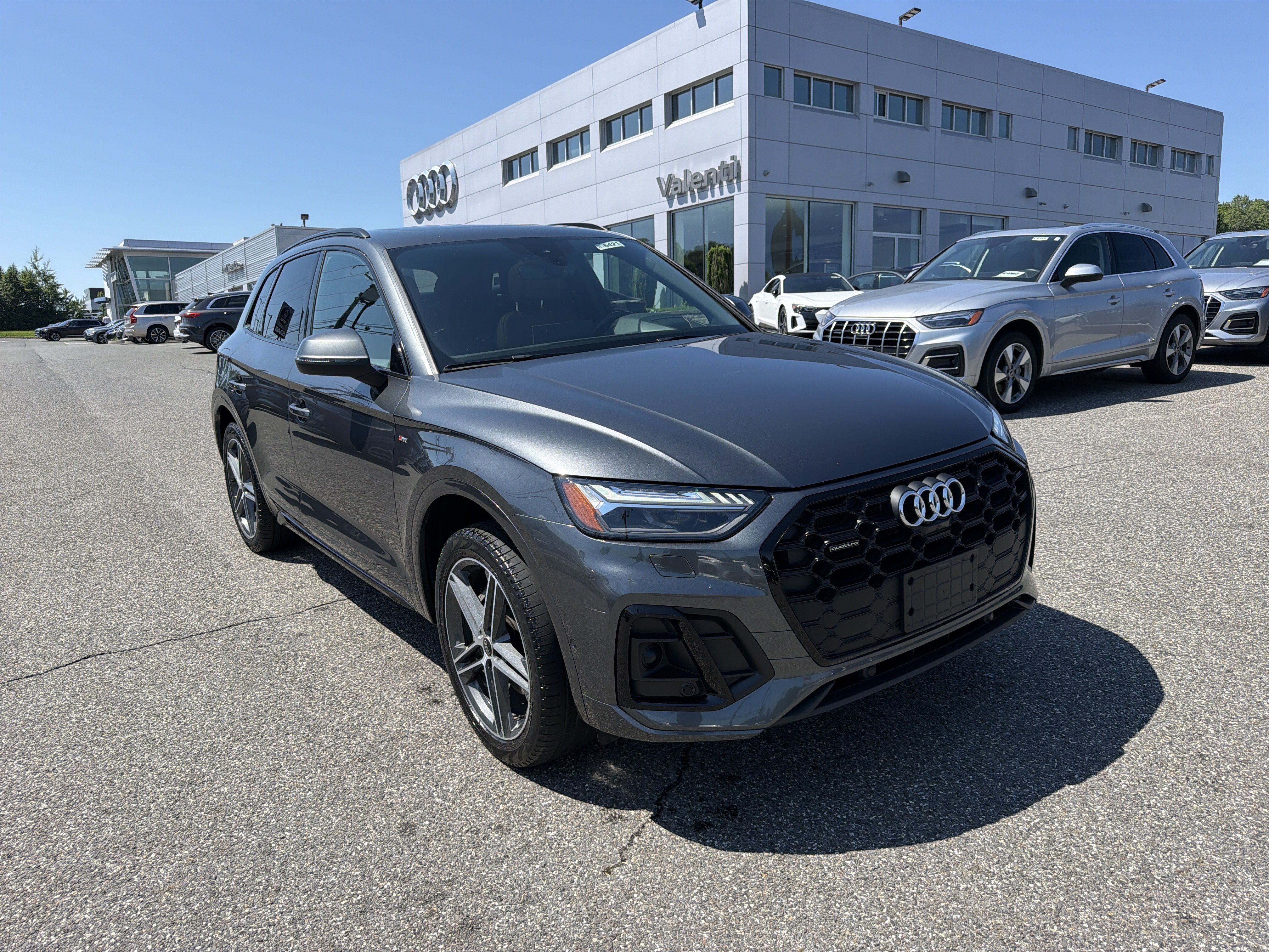Certified 2023 Audi Q5 e Prestige w/ Prestige Package AWD/4WD image 1