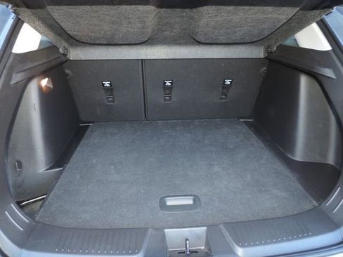 Used 2025 Chevrolet Trax LT w/ LT Convenience Package image 19