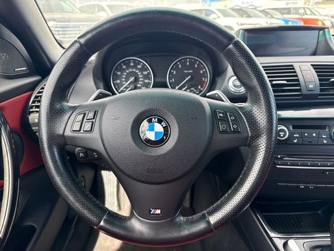 Used 2011 BMW 135i Convertible RWD image 22