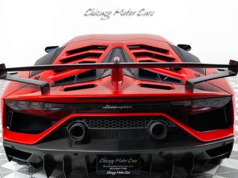 Used 2019 Lamborghini Aventador SVJ AWD/4WD image 18