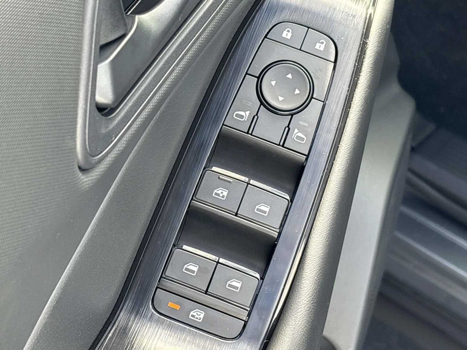 New 2026 Nissan Rogue S FWD image 21
