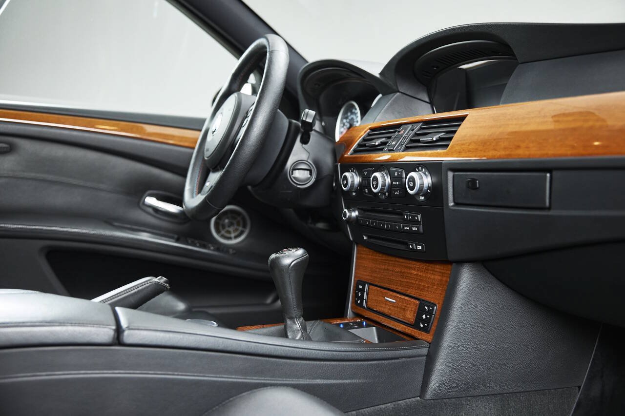 Used 2008 BMW M5 RWD image 73