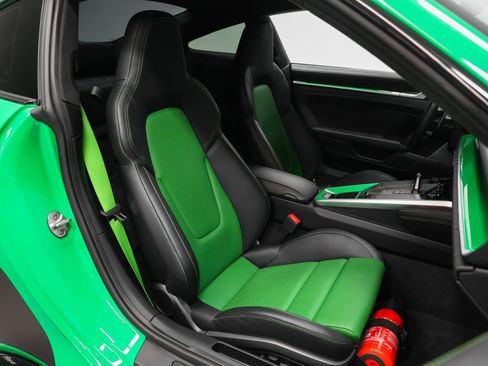 Certified 2022 Porsche 911 Turbo S AWD/4WD image 28