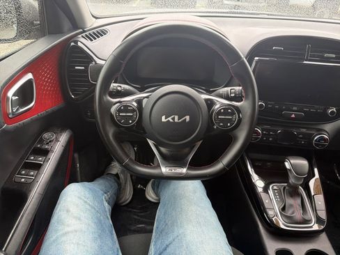 Used 2023 Kia Soul GT-Line w/ GT-Line Technology Package FWD image 14