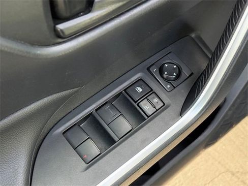 Used 2024 Toyota RAV4 LE image 17